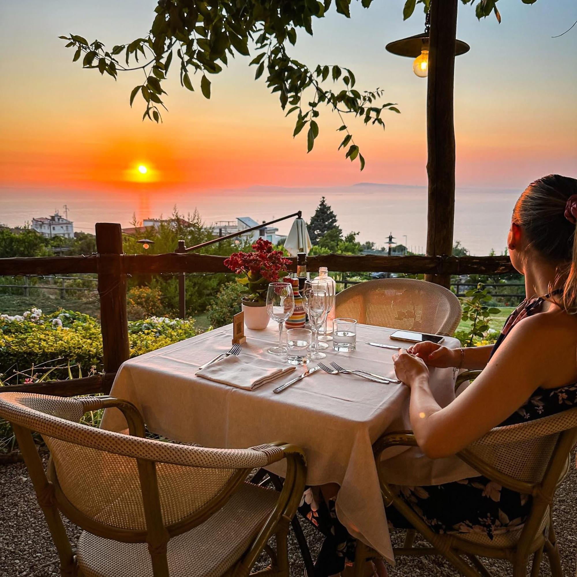 L'Antica Pigna Chateau วีโกเอเกวนเซ ภายนอก รูปภาพ